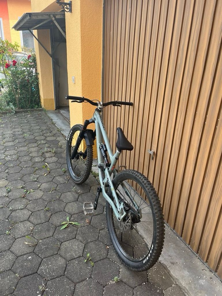 Brugt COMMENCAL CLASH 2025 2025 Mountainbike — billede 7 af 11