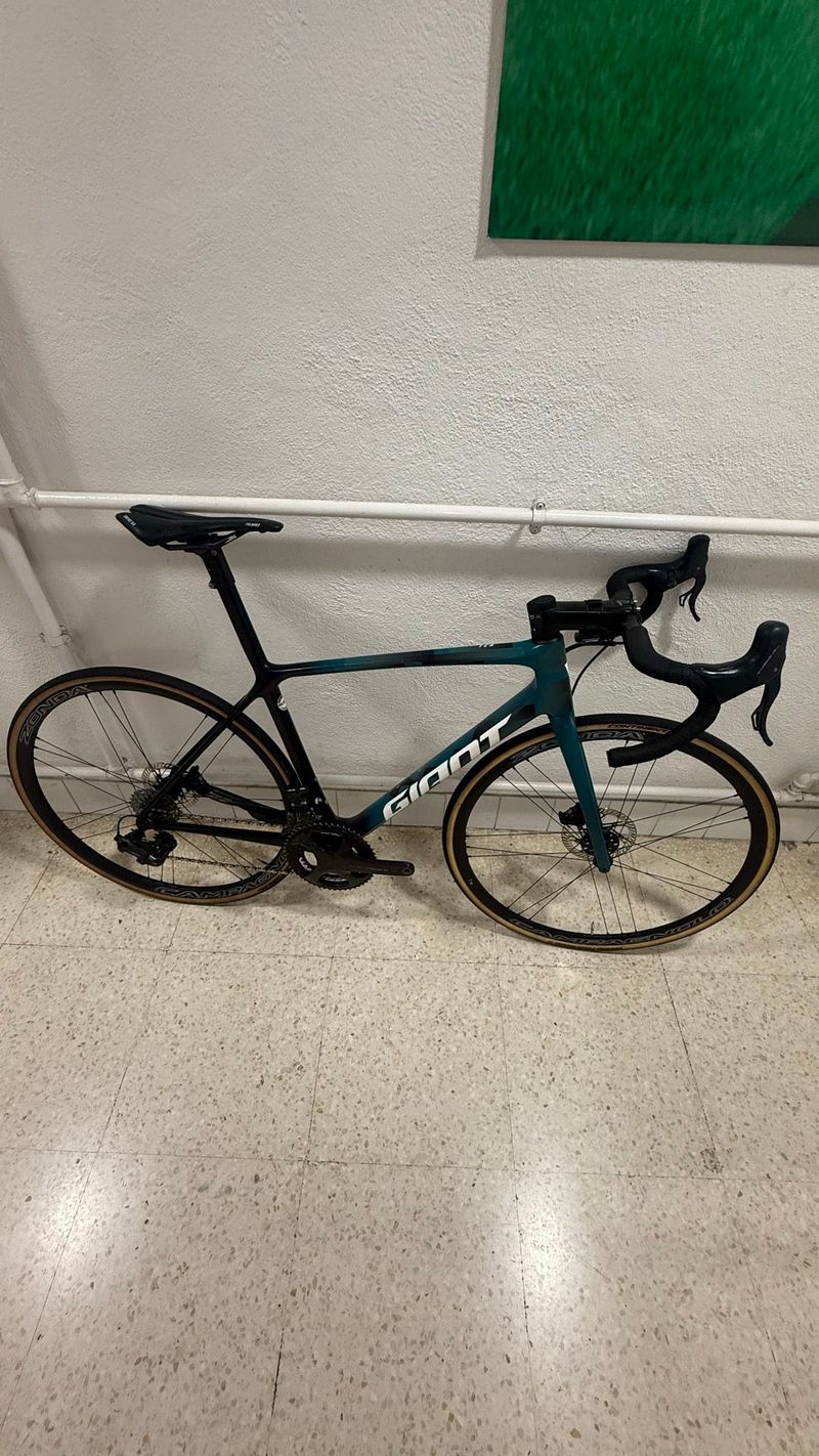 Used Giant Tcr SL Campagnolo Super Record EPS 2024 Road & Gravel