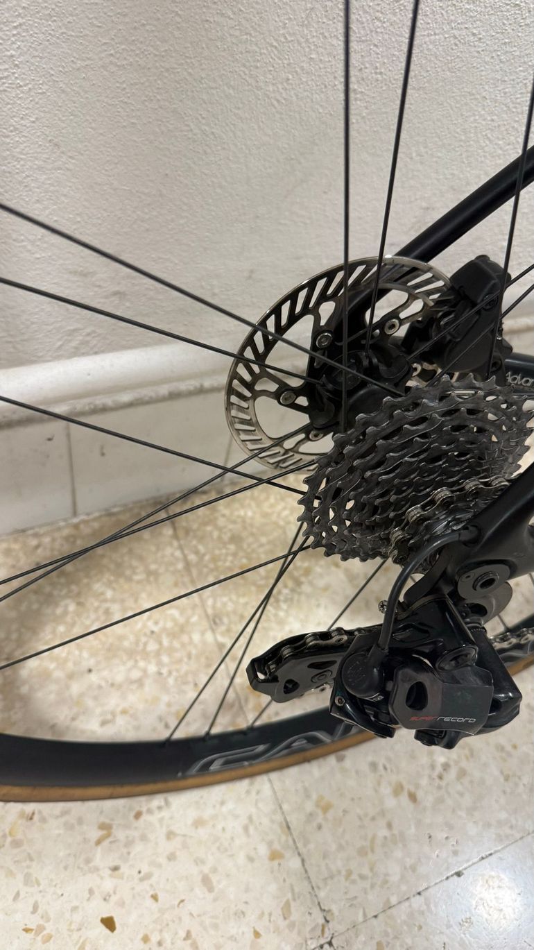 Tweedehands Giant Tcr SL Campagnolo Super Record EPS 2024 Road & Gravel — afbeelding 10 van 15