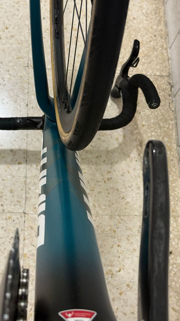 Tweedehands Giant Tcr SL Campagnolo Super Record EPS 2024 Road & Gravel — afbeelding 12 van 15