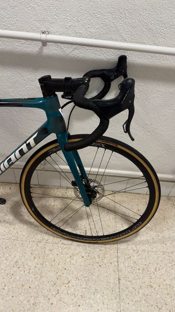 Tweedehands Giant Tcr SL Campagnolo Super Record EPS 2024 Road & Gravel — afbeelding 2 van 15