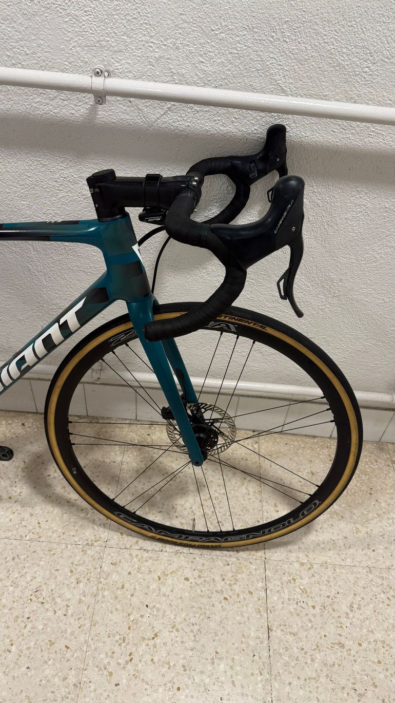 Tweedehands Giant Tcr SL Campagnolo Super Record EPS 2024 Road & Gravel — afbeelding 2 van 15