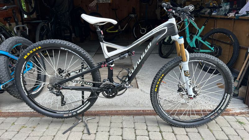 Used Specialized Stumpjumper FSR Comp Carbon 29 2012 2012 MTB