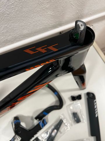 Used Canyon Aeroad Frameset 2024 Road & Gravel, Black — image 4 of 9