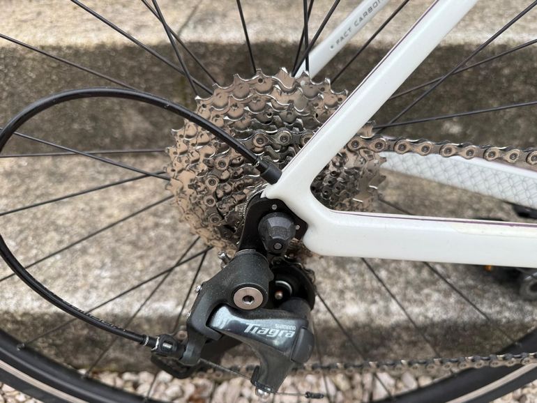 Used Specialized Ruby Shimano Tiagra 2021 Road & Gravel, White — image 4 of 7