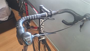 Giant Defy 2 2012 2012 Road & Gravel usato, Nero — immagine 6 di 10