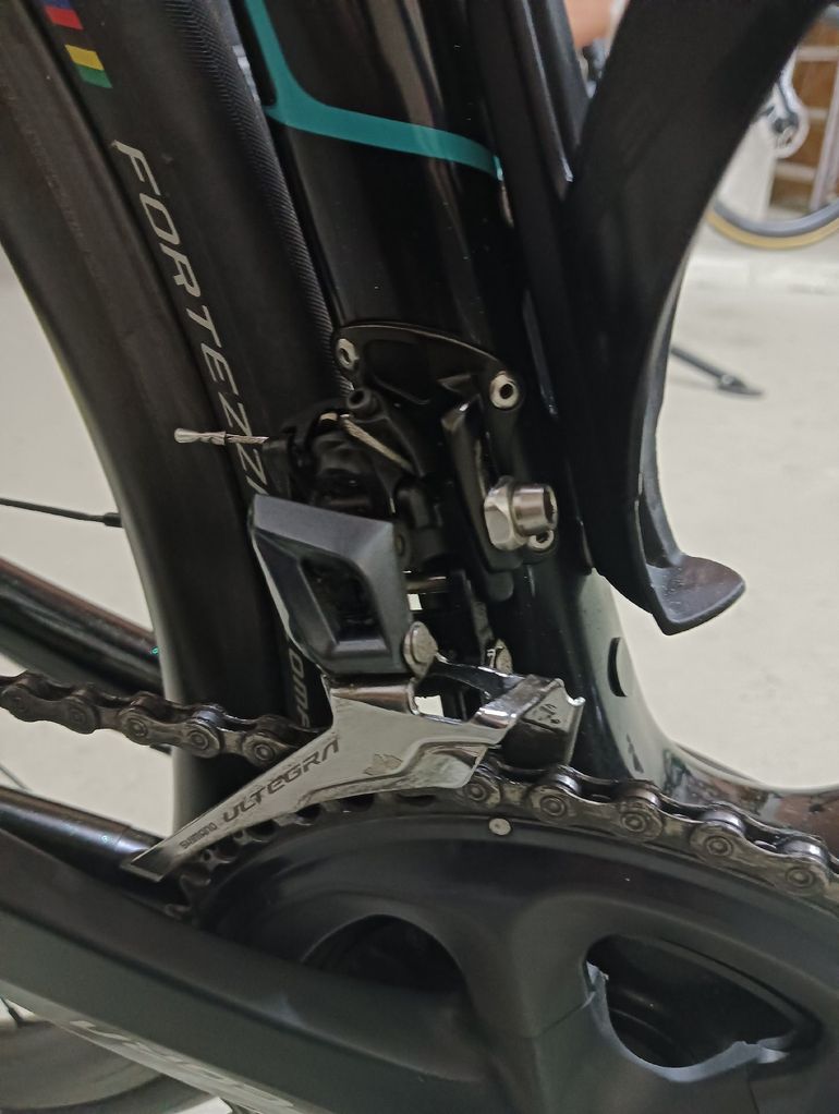 Used Specialized S-WORKS SL5 Ultegra 11v 2018 Road & Gravel, Black — image 6 of 14