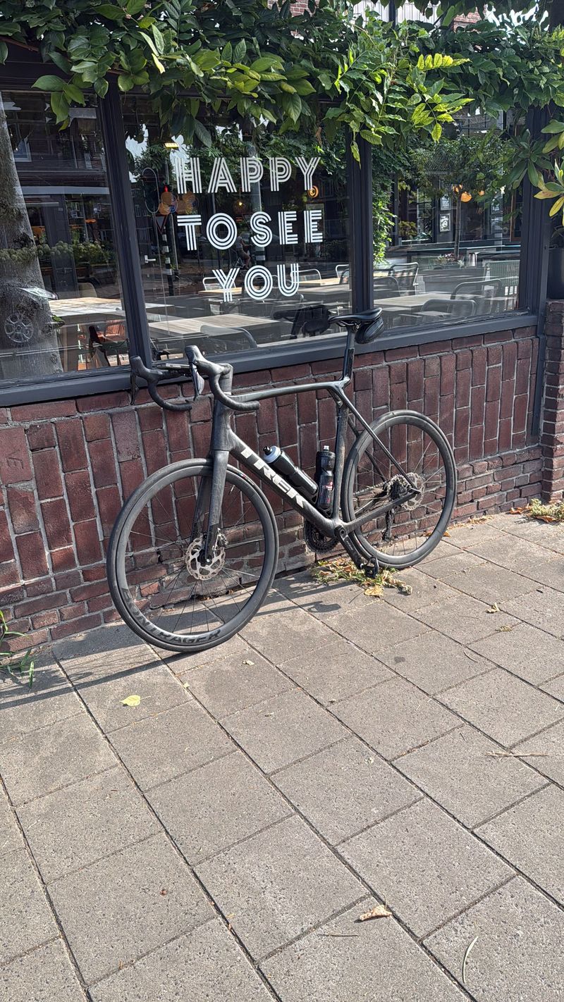 Używany Trek Madone SL 6 Gen 8 2025 2025 Road & Gravel