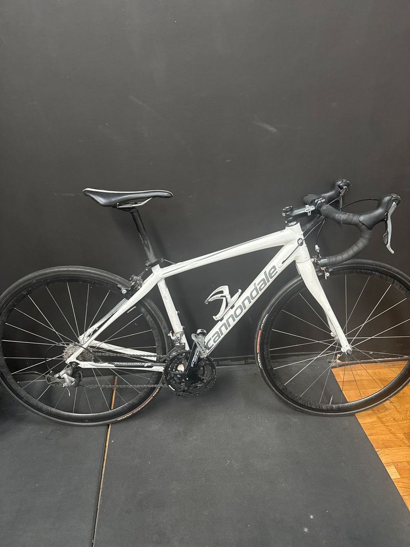 Cannondale Synapse Shimano Tiagra 2015 Road & Gravel d'occasion