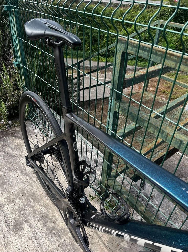 Použité Scott Addict RC Shimano Ultegra Di2 (12 speed) 2022 Road & Gravel — obrázek 2 z 4