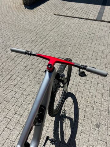 Specialized Epic 8 Custom Crazy Build 2026 Mountainbike usato, Grigio chiaro — immagine 14 di 14