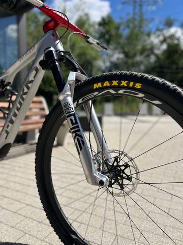 Specialized Epic 8 Custom Crazy Build 2026 Mountainbike usato, Grigio chiaro — immagine 4 di 14