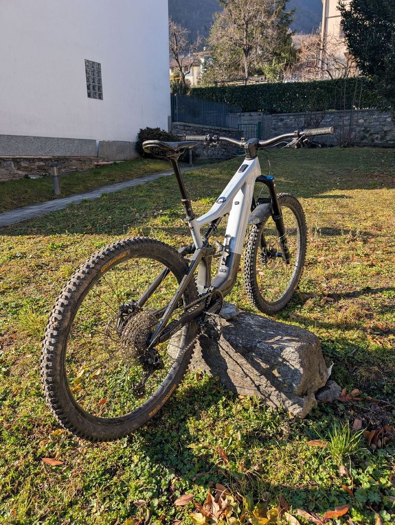 Gebrauchtes Focus Custom Shimano Deore XT 2024 Mountainbike, Hellgrau — Bild 3 von 5