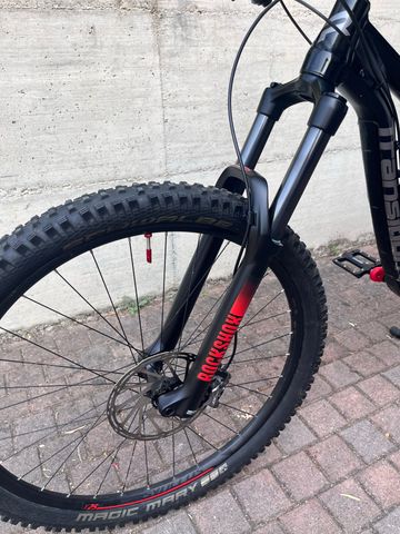Used Transition Sentinel 2018 2018 Mountainbike, Black — image 5 of 18