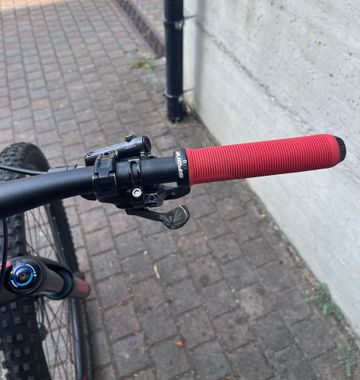 Used Transition Sentinel 2018 2018 Mountainbike, Black — image 10 of 18