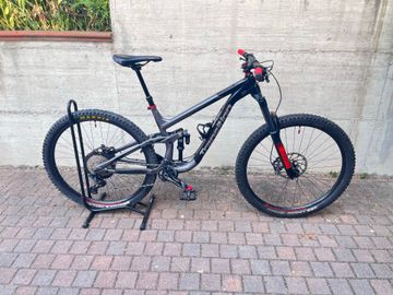 Used Transition Sentinel 2018 2018 Mountainbike, Black — image 1 of 20