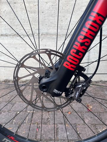 Used Transition Sentinel 2018 2018 Mountainbike, Black — image 7 of 18