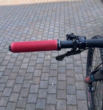 Used Transition Sentinel 2018 2018 Mountainbike, Black — image 11 of 18