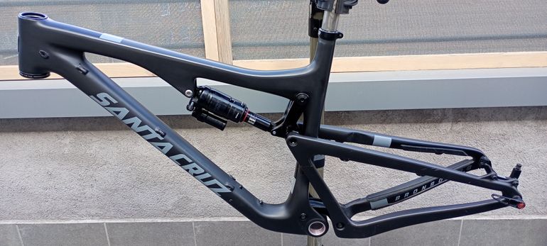 Santa Cruz Bronson CC 2016 Talla L Frameset 2016 Mountainbike usato, Nero — immagine 3 di 12