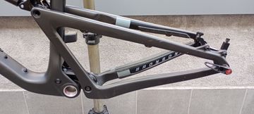 Santa Cruz Bronson CC 2016 Talla L Frameset 2016 Mountainbike usato, Nero — immagine 7 di 12