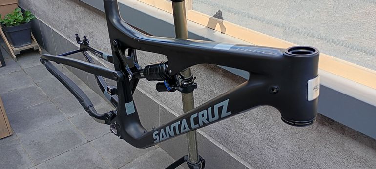 Santa Cruz Bronson CC 2016 Talla L Frameset 2016 Mountainbike usato, Nero — immagine 2 di 12