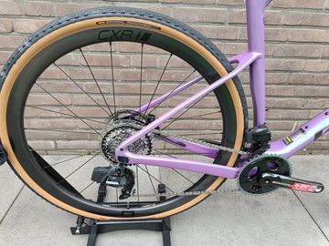 Gebrauchtes Giant Revolt Advanced Pro 0 2024 2024 Road & Gravel, Violett — Bild 12 von 16