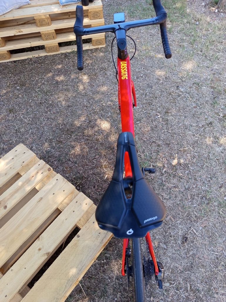 Used Specialized Tarmac SRAM Rival eTap AXS 2020 Road & Gravel, Red — image 6 of 13