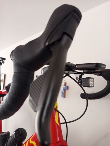 Used Specialized Tarmac SRAM Rival eTap AXS 2020 Road & Gravel, Red — image 13 of 13