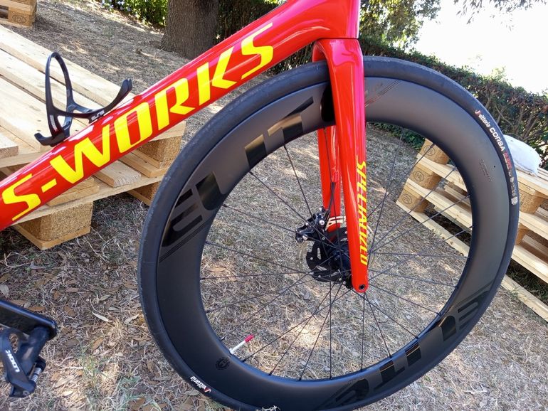 Used Specialized Tarmac SRAM Rival eTap AXS 2020 Road & Gravel, Red — image 5 of 13