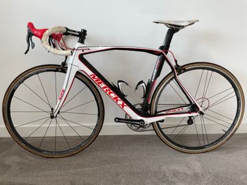 Used Eddy Merckx EMX Campagnolo Centaur 2015 Road & Gravel, Black — image 2 of 5