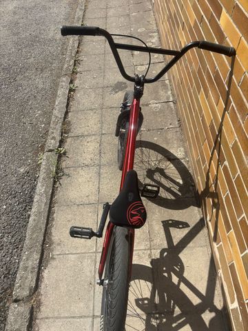 Used Cult Custom SRAM Apex 2023 Mountainbike, Red — image 2 of 7