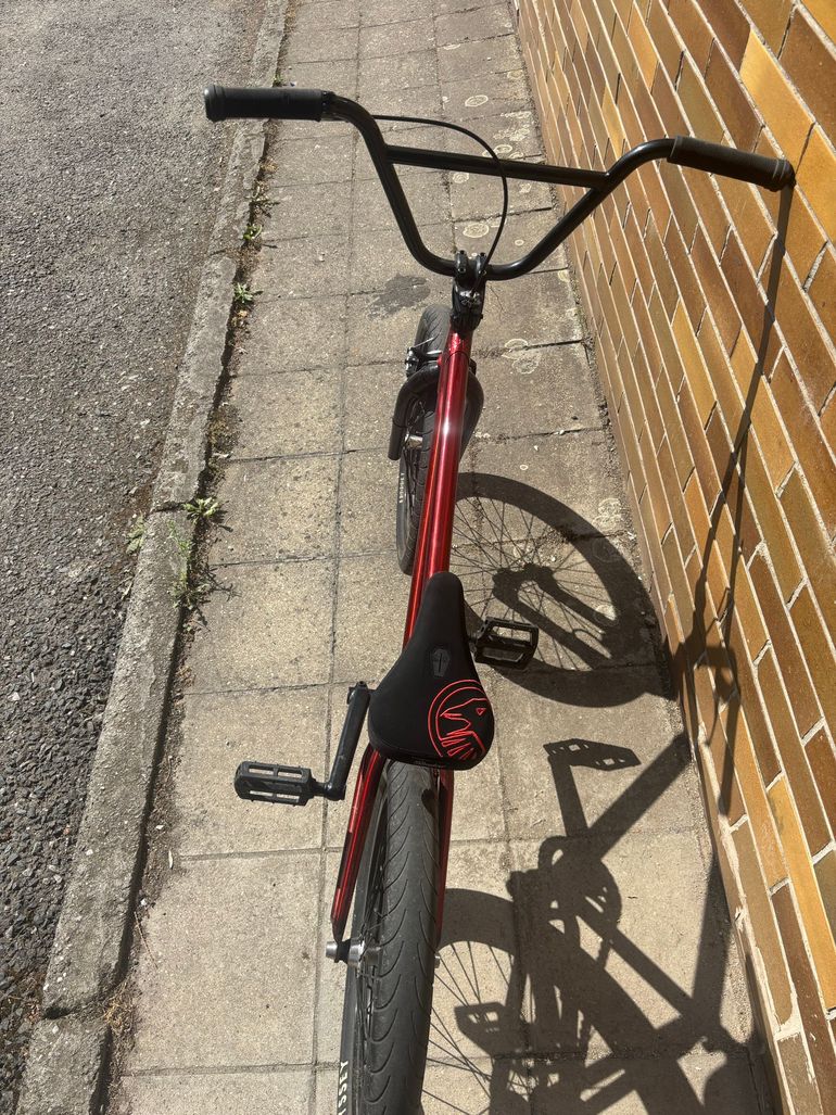 Used Cult Custom SRAM Apex 2023 Mountainbike, Red — image 2 of 7