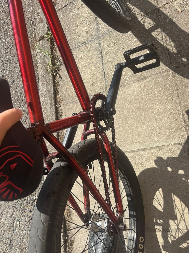 Used Cult Custom SRAM Apex 2023 Mountainbike, Red — image 3 of 7
