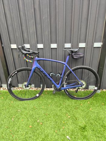 fahrradständer befestigungsarten Floordirekt Verstellbarer mit Gummihaken Fahrrad Montageständer, Fahrradständer, Wartungsständer mit Haken, Fahrradhalter, Montageständer, (Leon) Baumarkt ✨ Zimtsterne ✨, Ein sensorisches-spielen-(sinne) Herstellerfarbe:Fading Purple Matt