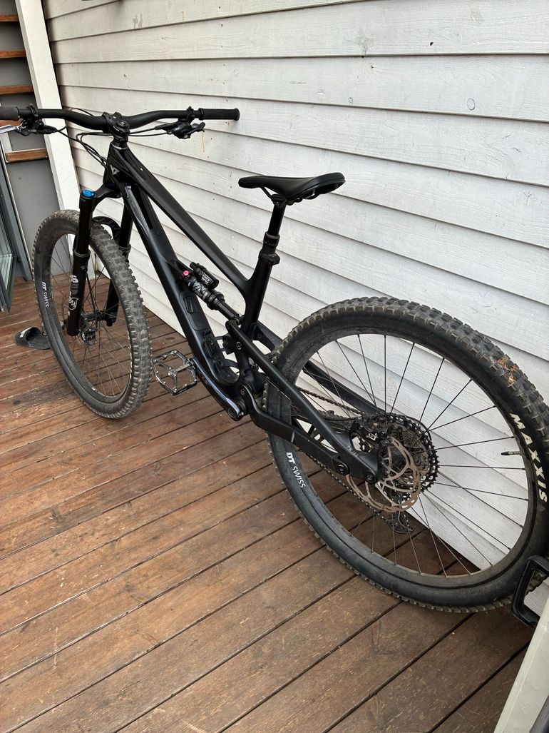 Brugt YT Industries Jeffsy 29 CORE 2 CF 2025 2025 Mountainbike — billede 3 af 11