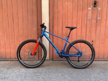 KTM Ultra Fun 27, 5” 2020 Mountainbike usato, Blu — immagine 2 di 6