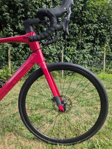 Použité BMC Roadmachine 01 FOUR 2023 2023 Road & Gravel — obrázek 9 z 20