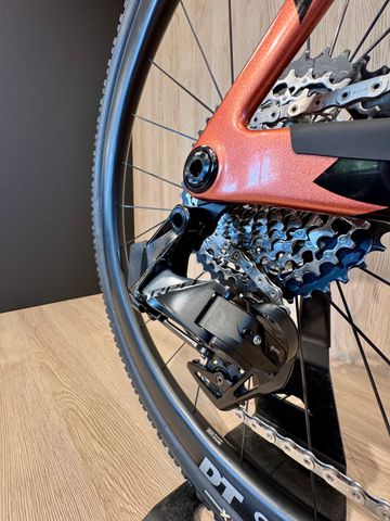 Canyon Grail CFR LTD 2024 2024 Road & Gravel usato, Arancione — immagine 14 di 17
