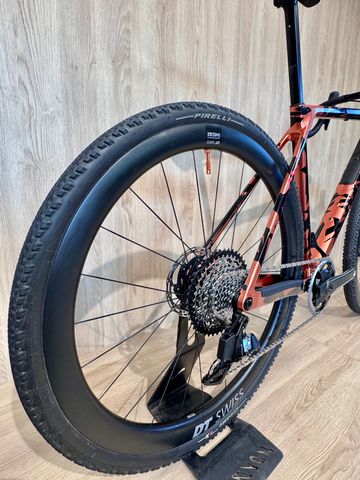 Canyon Grail CFR LTD 2024 2024 Road & Gravel usato, Arancione — immagine 13 di 17