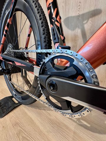 Canyon Grail CFR LTD 2024 2024 Road & Gravel usato, Arancione — immagine 9 di 17