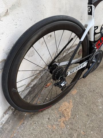 Použité Scott Foil 30 2017 2017 Road & Gravel — obrázek 3 z 18