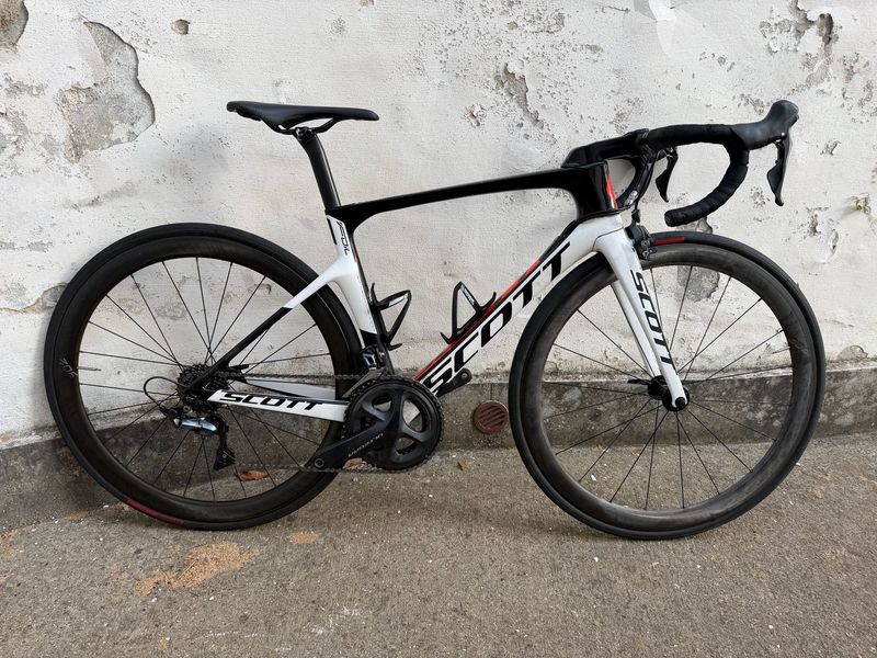 Scott Foil 30 2017 2017 Road & Gravel d'occasion
