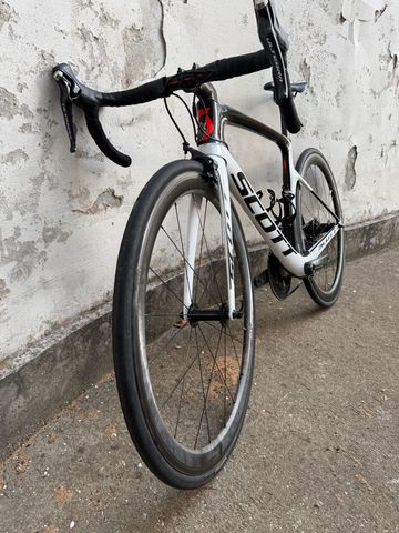 Použité Scott Foil 30 2017 2017 Road & Gravel — obrázek 13 z 18