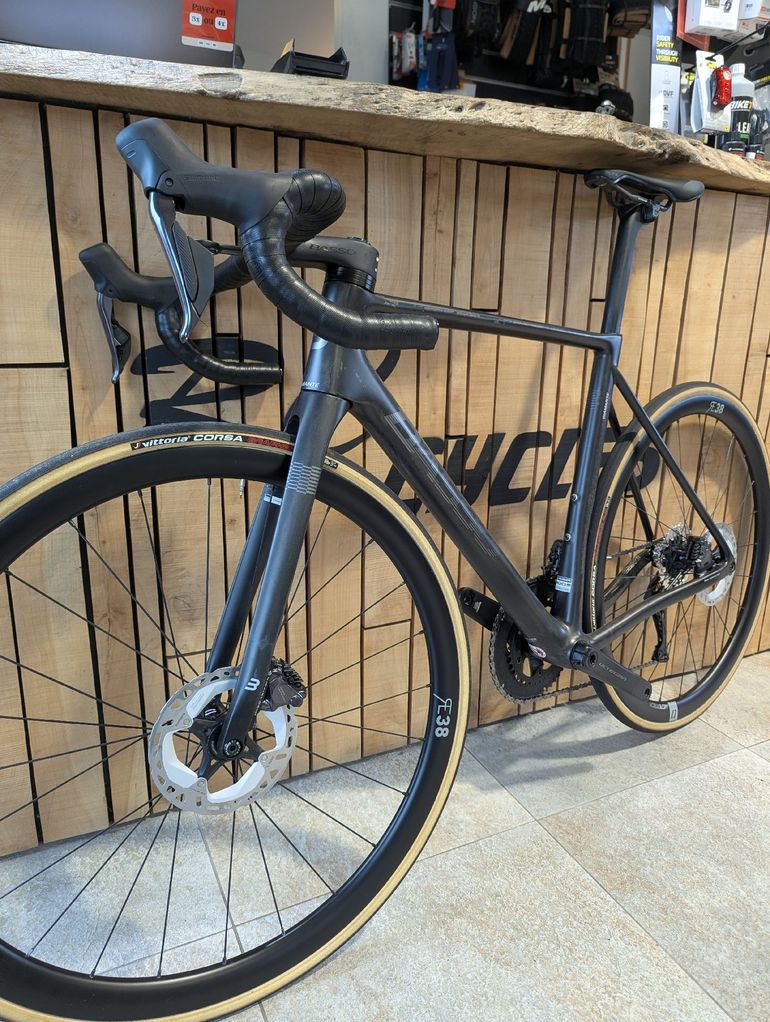 Used Basso Diamante Shimano Ultegra Di2 2026 Road & Gravel, Black — image 2 of 8