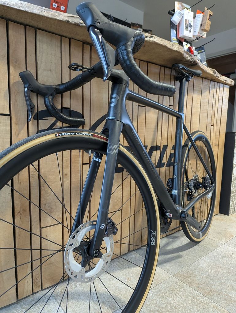 Used Basso Diamante Shimano Ultegra Di2 2026 Road & Gravel, Black — image 7 of 8