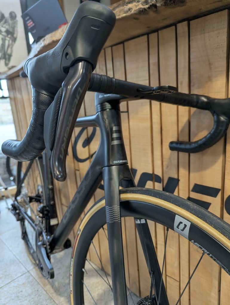 Used Basso Diamante Shimano Ultegra Di2 2026 Road & Gravel, Black — image 5 of 8