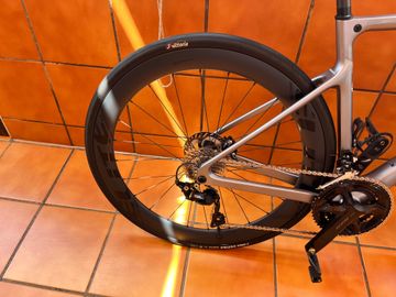 Used Orbea ORCA M30 2023 2023 Road & Gravel, Light Gray — image 14 of 15