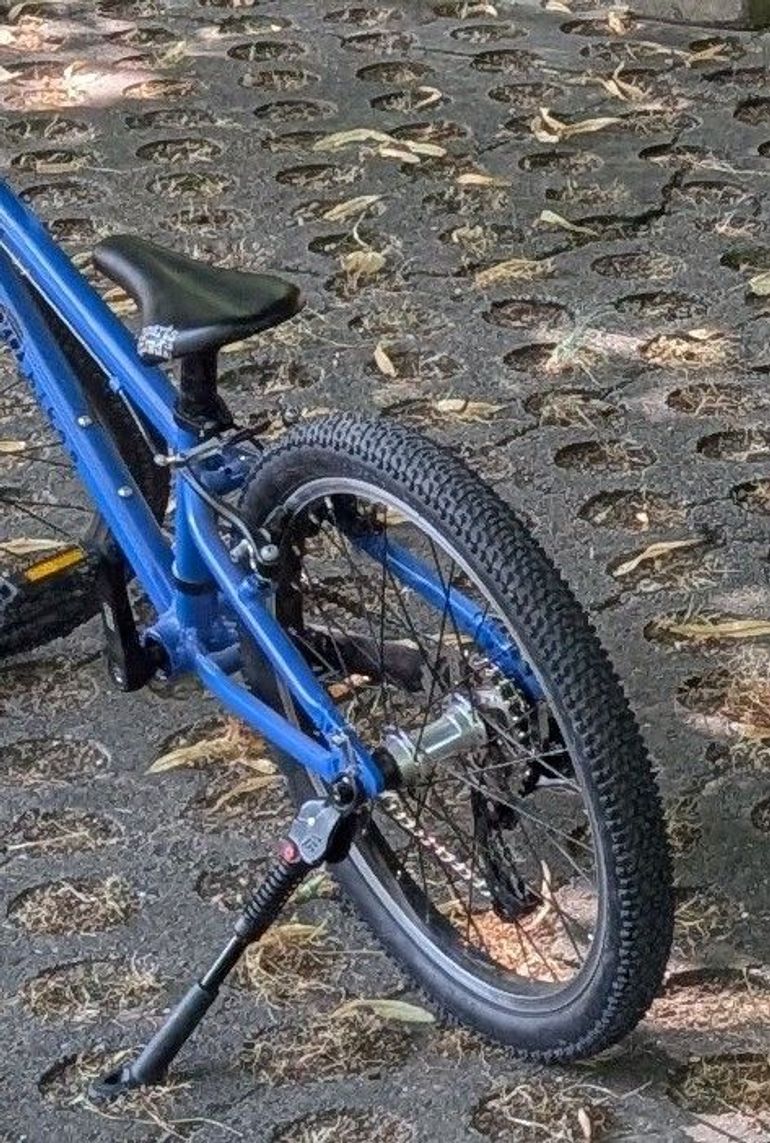 Used Kubike 20 S 2024 Youth, Blue — image 3 of 3