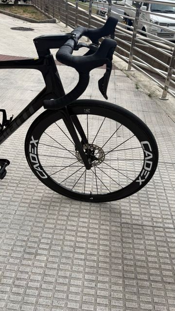 Tweedehands Giant Tcr Shimano Dura Ace Di2 2025 Road & Gravel — afbeelding 6 van 15