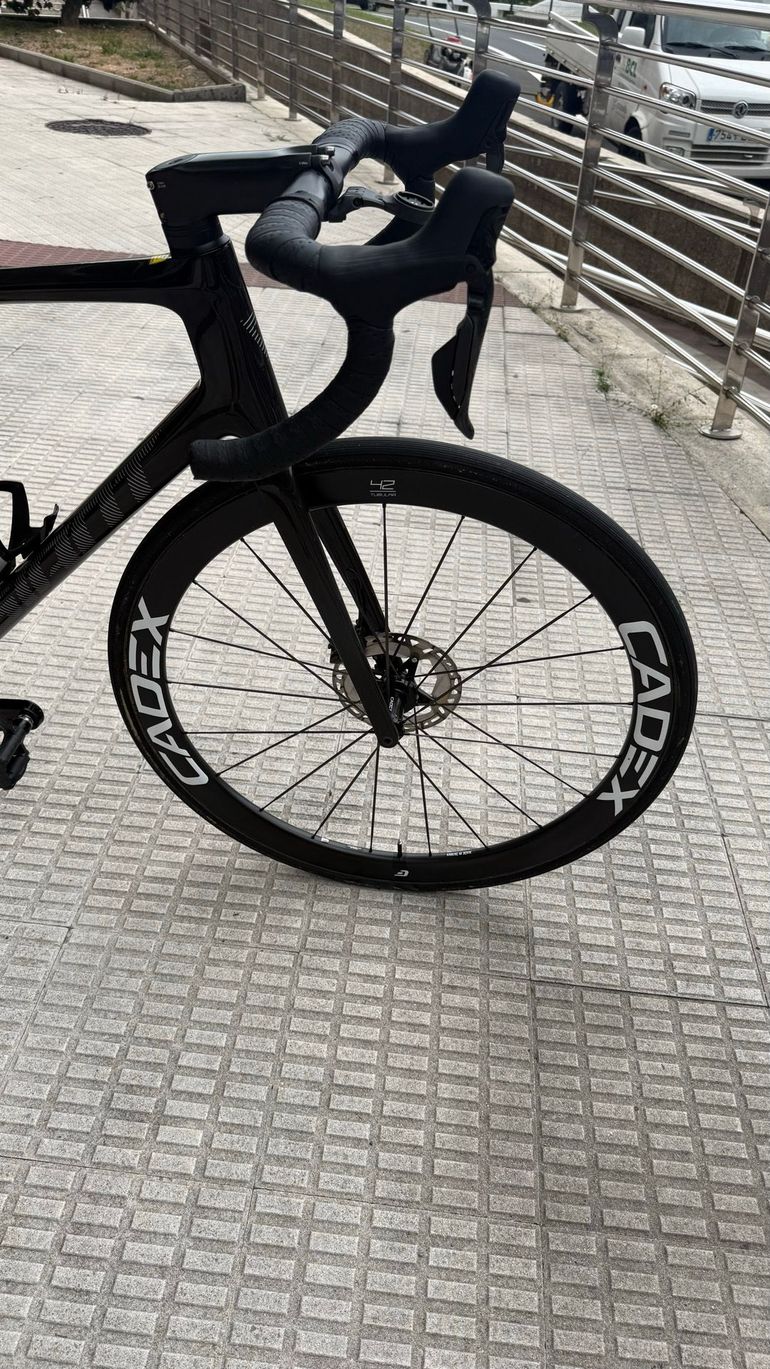 Tweedehands Giant Tcr Shimano Dura Ace Di2 2025 Road & Gravel — afbeelding 6 van 15